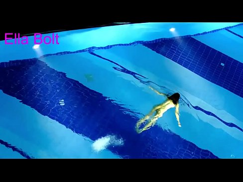❤️ Jeg kan ikke stoppe med at se, ung blondine fanget i at svømme nøgen i ELLA BOLT resort pool Porn video at da.psi-mass.ru ☑